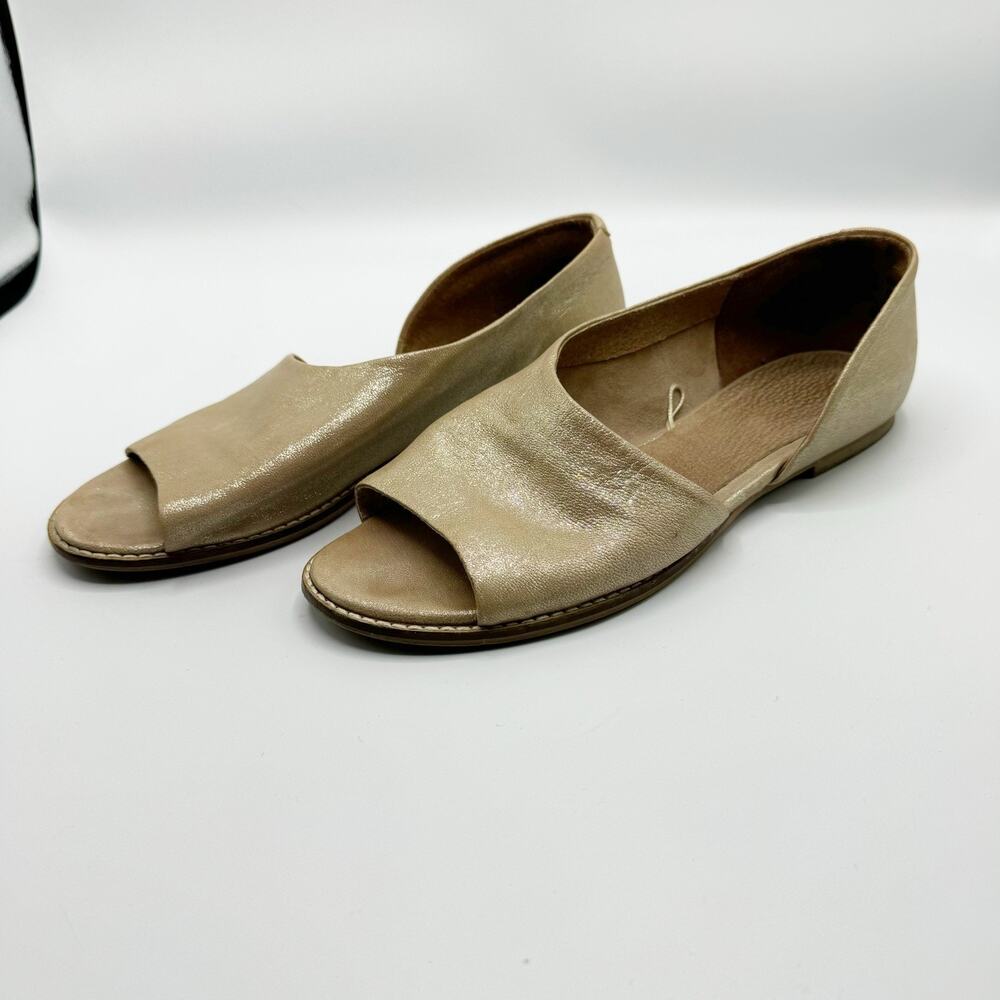 Anthropologie Souvenir Gold Leather Flats D’Orsay Peep Toe Size 8